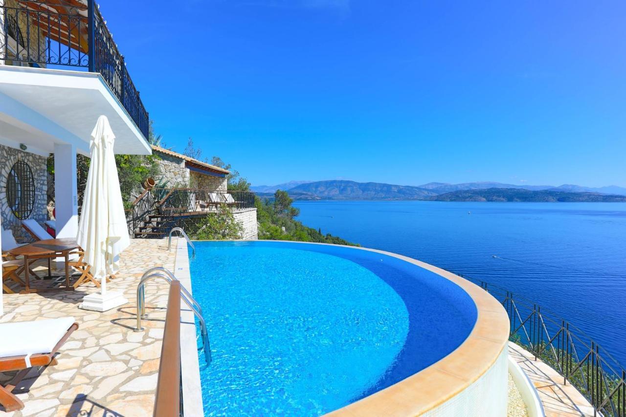 Вилла House On The Rocks Katavolos Экстерьер фото