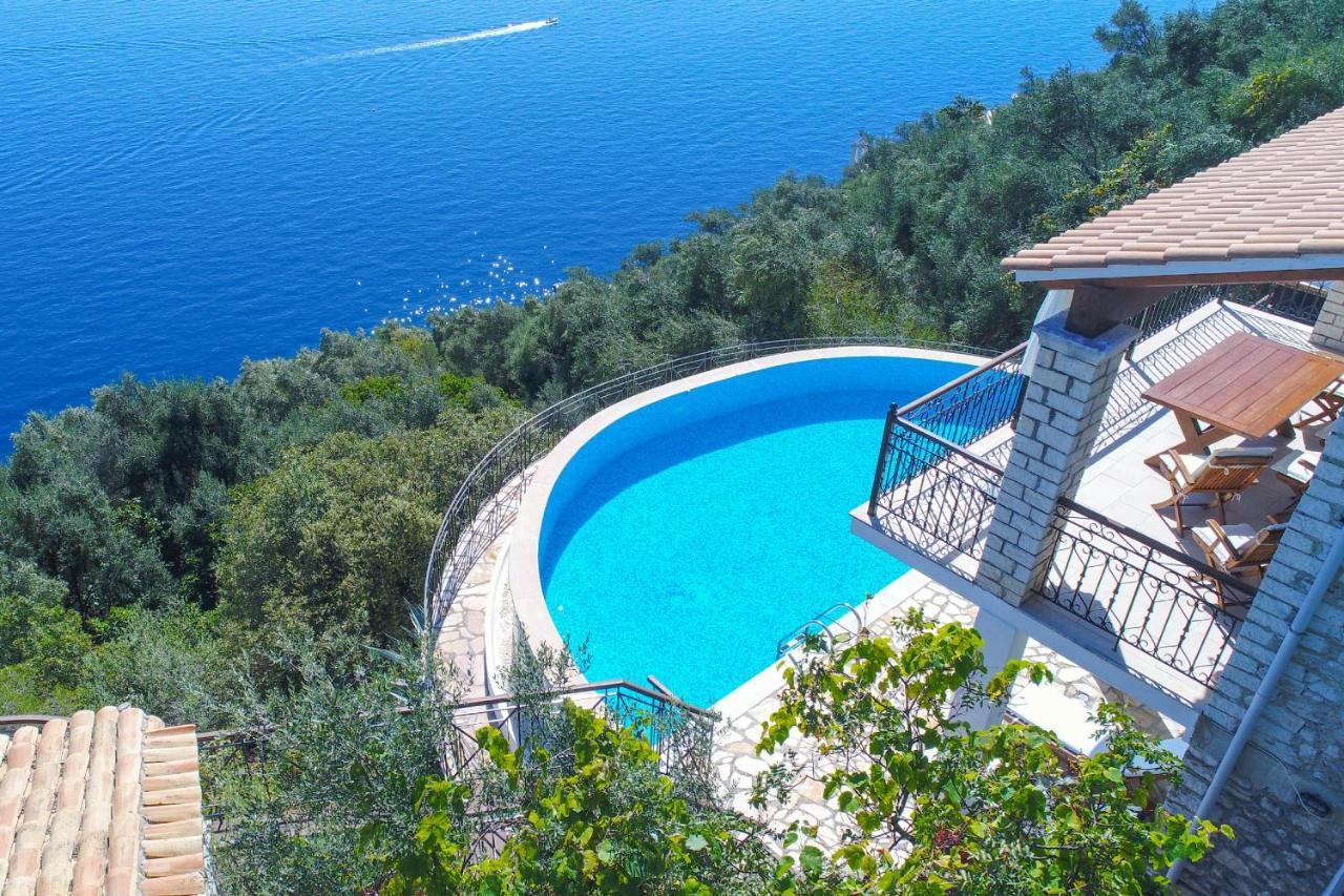 Вилла House On The Rocks Katavolos Экстерьер фото