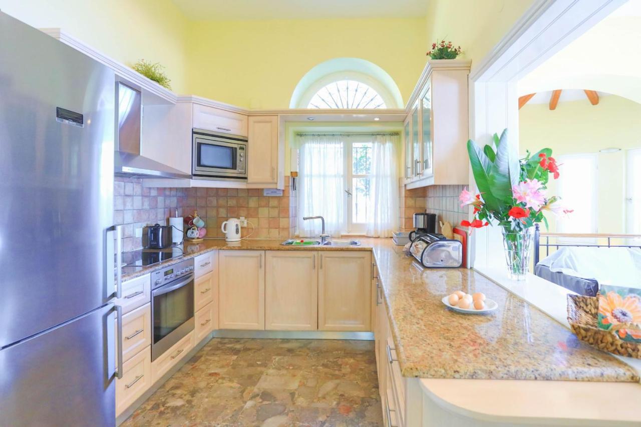 Вилла House On The Rocks Katavolos Экстерьер фото