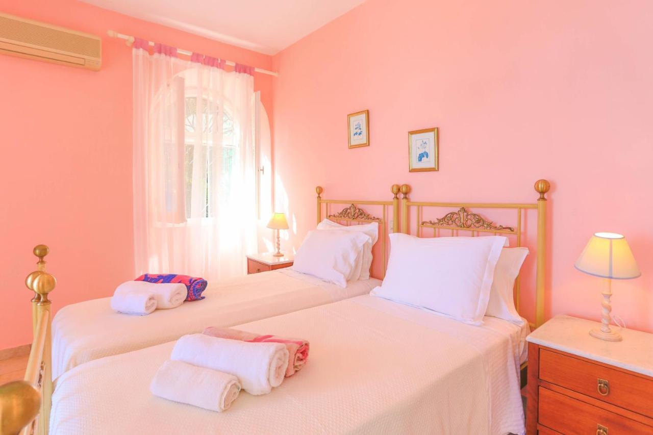 Вилла House On The Rocks Katavolos Экстерьер фото
