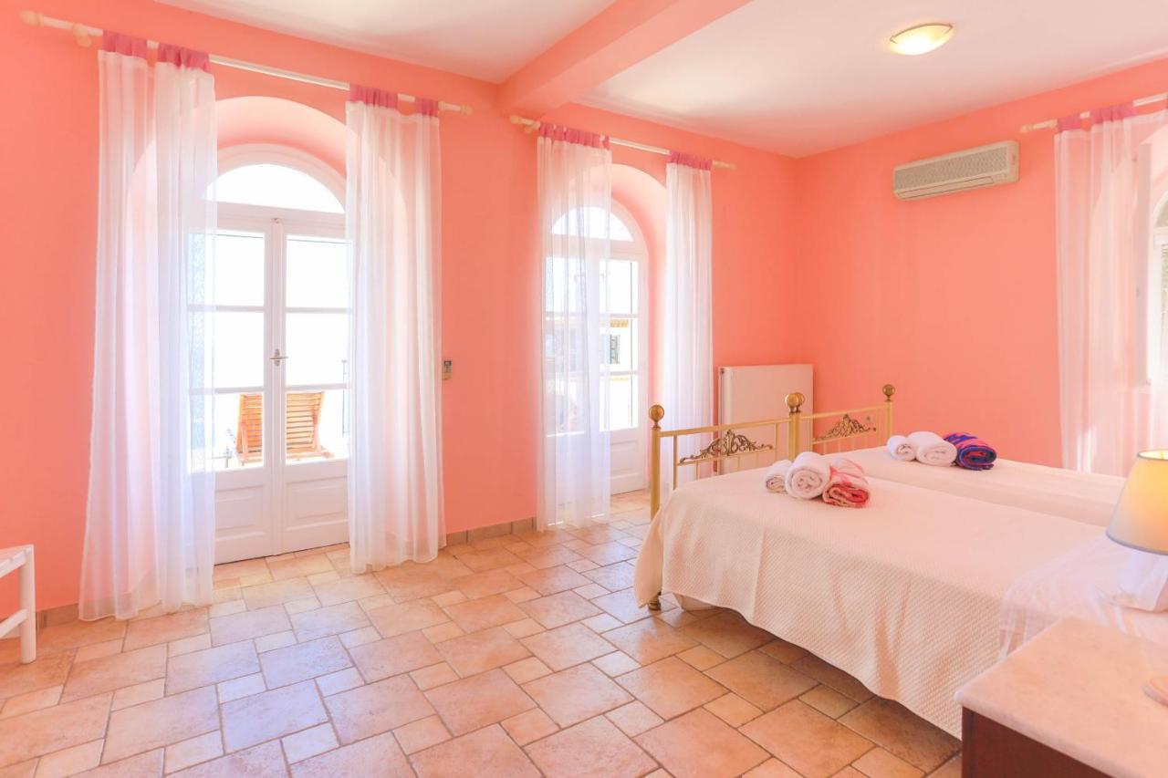 Вилла House On The Rocks Katavolos Экстерьер фото