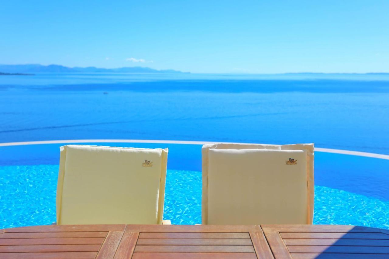 Вилла House On The Rocks Katavolos Экстерьер фото